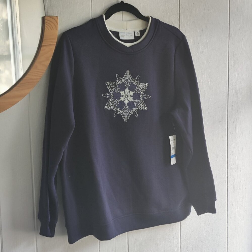 Studio Works Sport sweatshirt with snowflake design. Navy Blue & white collar 1X - Picture 3 of 8